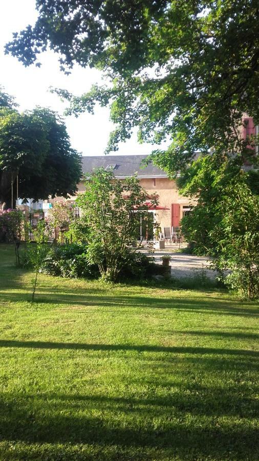 Les Vieilles Vignes Hotel Thorigne Exterior photo